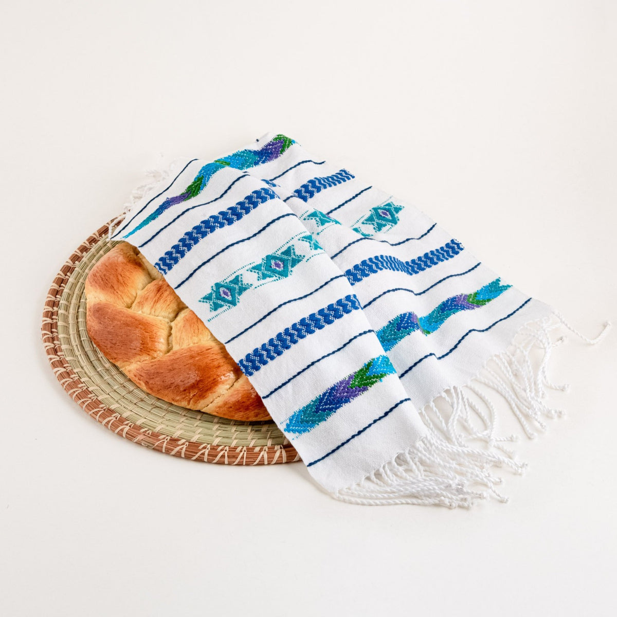 handwoven challah cover with challah
