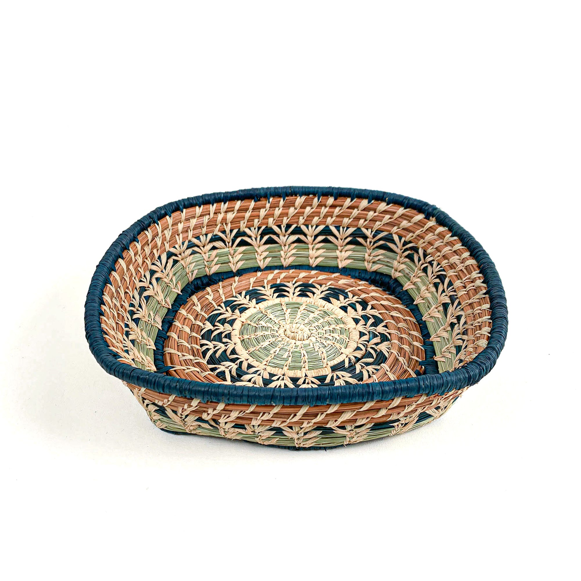 Square basket with circular center in blues and browns