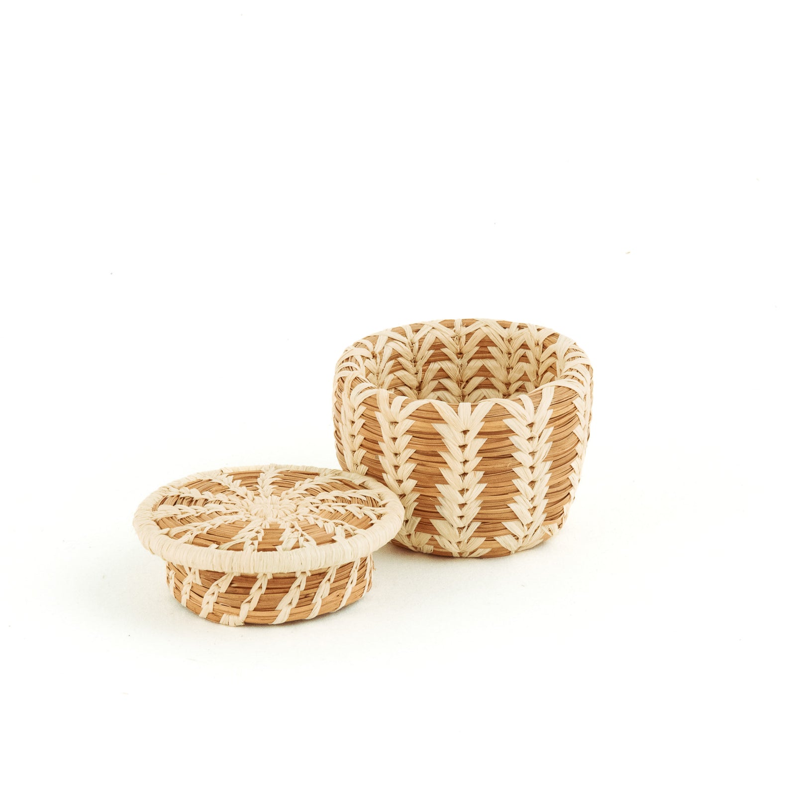 Miniature Pine Needle Basket with Lid