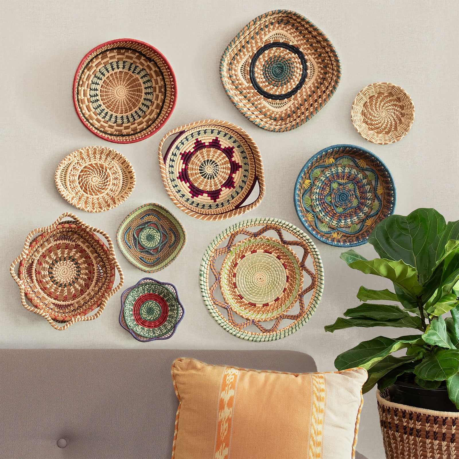 Pine Needle Baskets - Mayan Hands