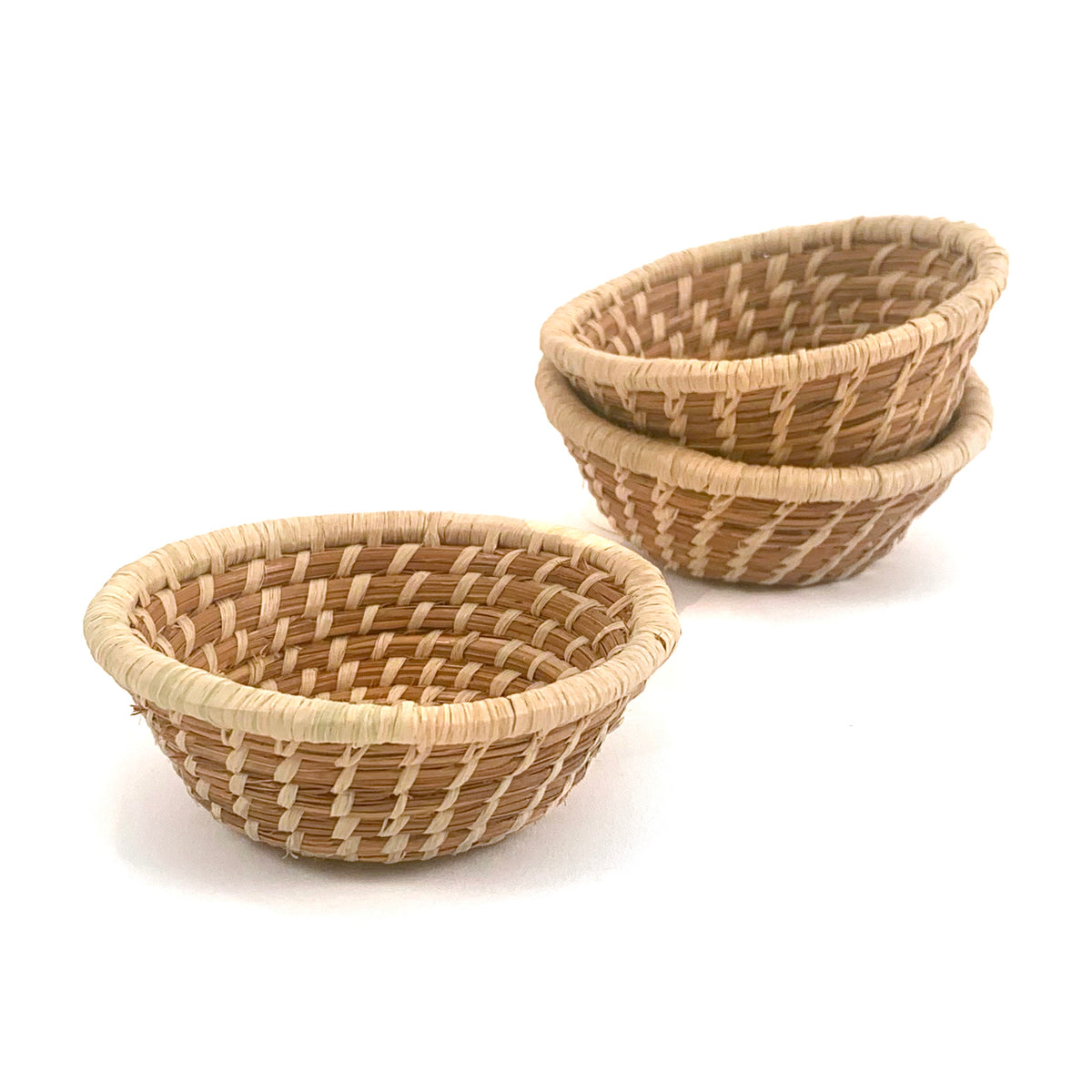 Miniature Pine Needle Basket with Rim
